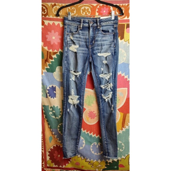 American Eagle Outfitters Denim - American Eagle Hi-Rise Jegging Super Stretch Destroyed Size 4 New with Tags